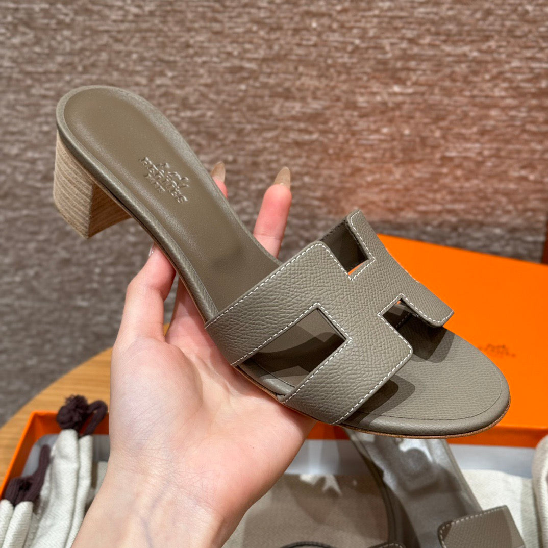 HERM OASIS SANDALS