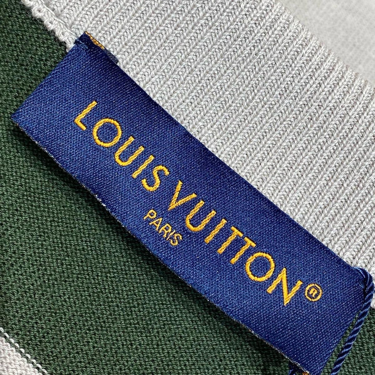 LOU T-SHIRT