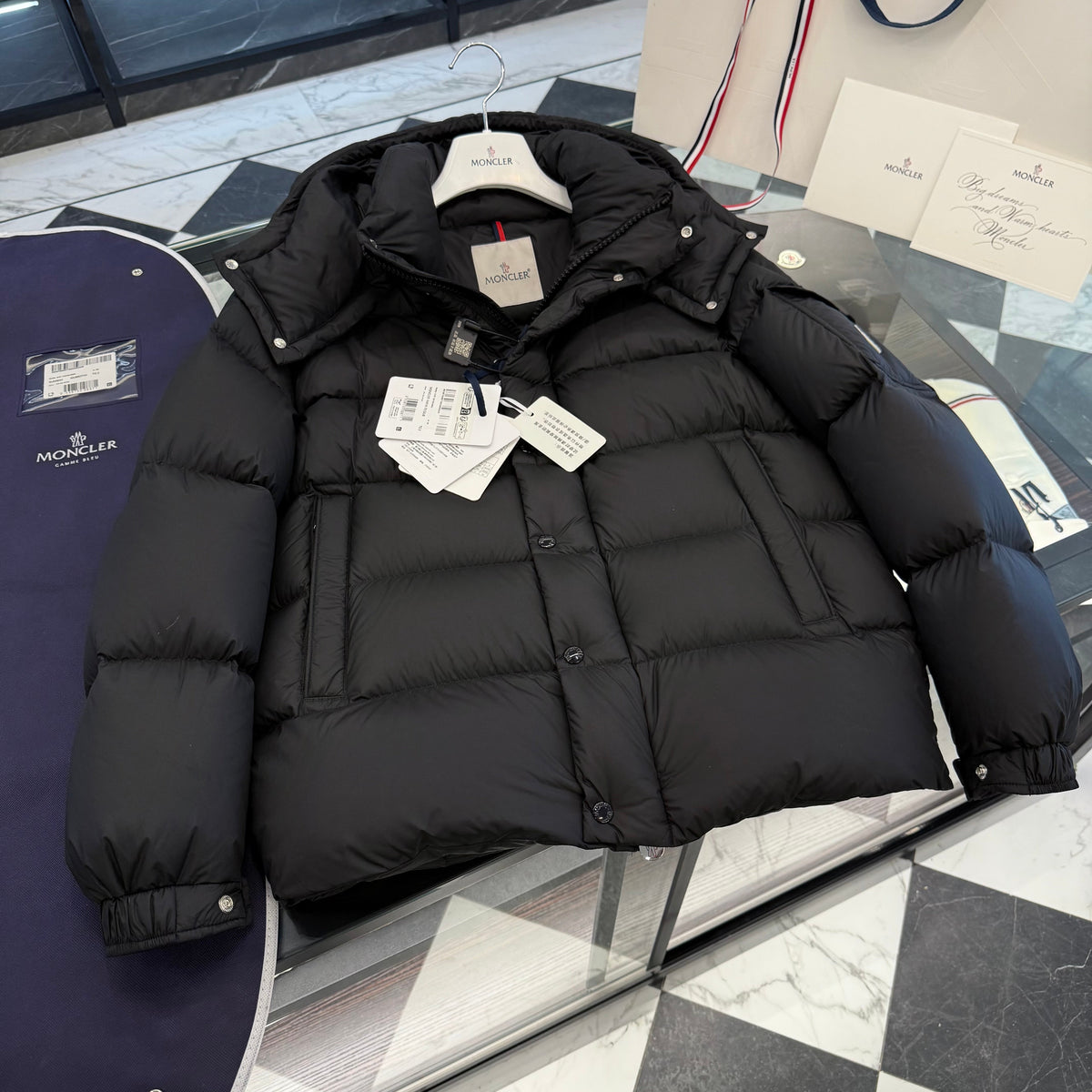 MONC VEZERE JACKET