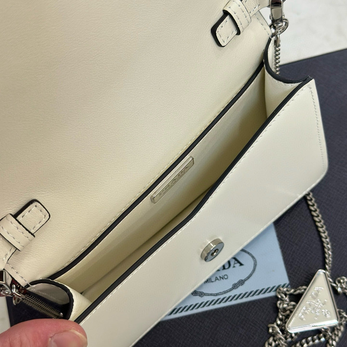PD TRIANGLE LOGO BUFFED SHOULDER BAG
