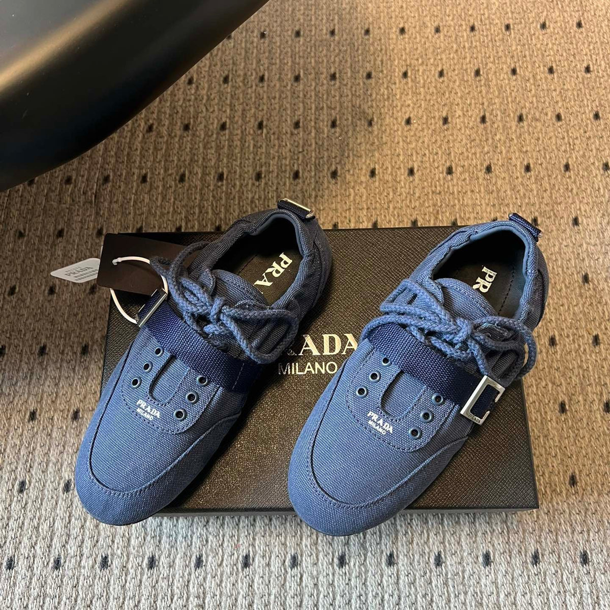 PD COLLAPSE SNEAKERS