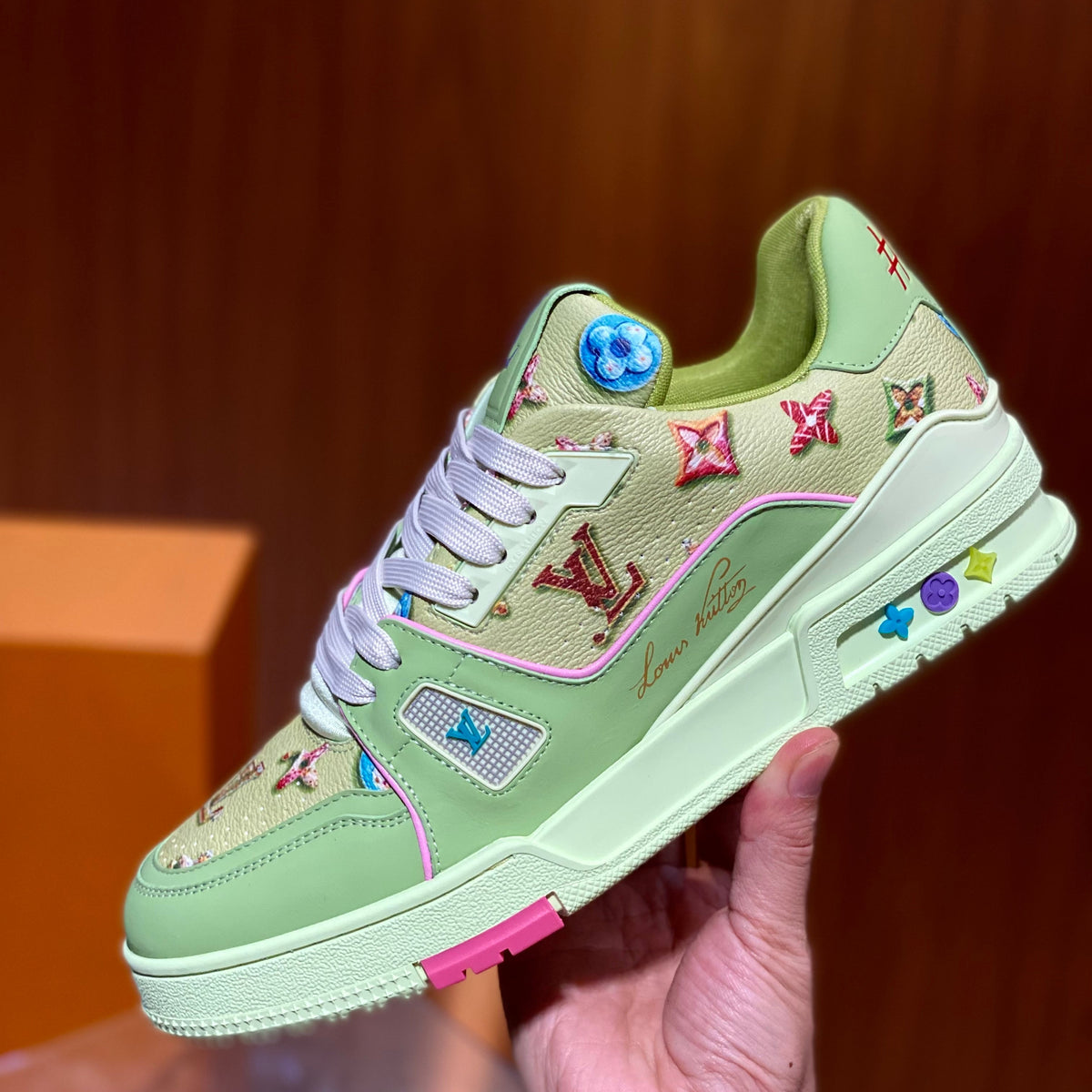 LOU SNEAKERS