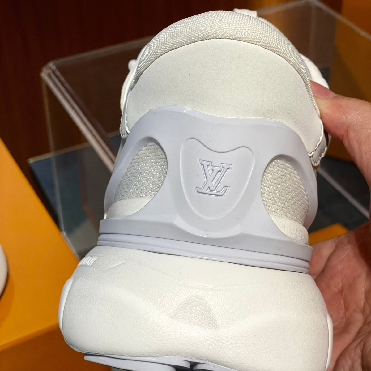 LOU SUMMIT SNEAKERS
