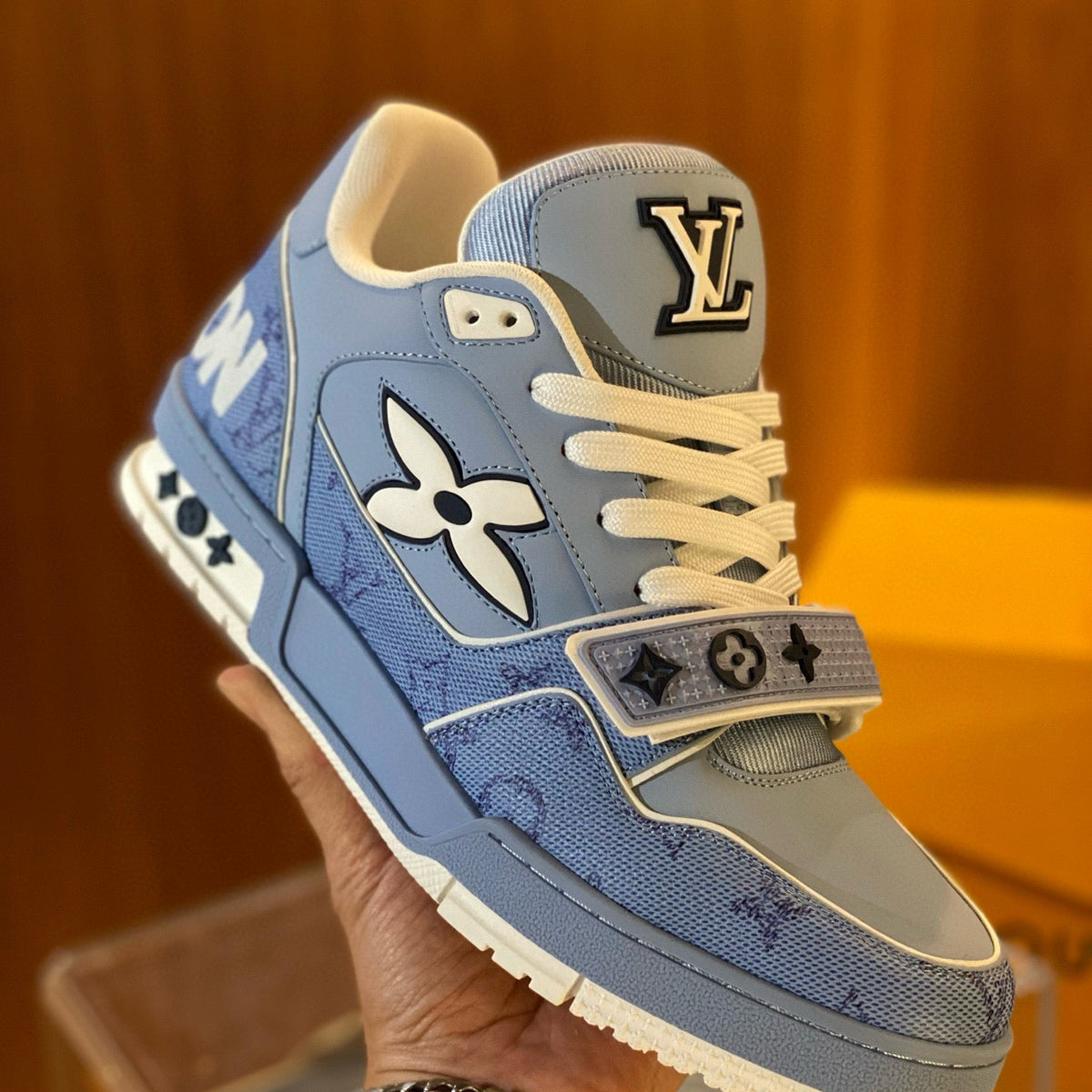 LOU TRAINERS