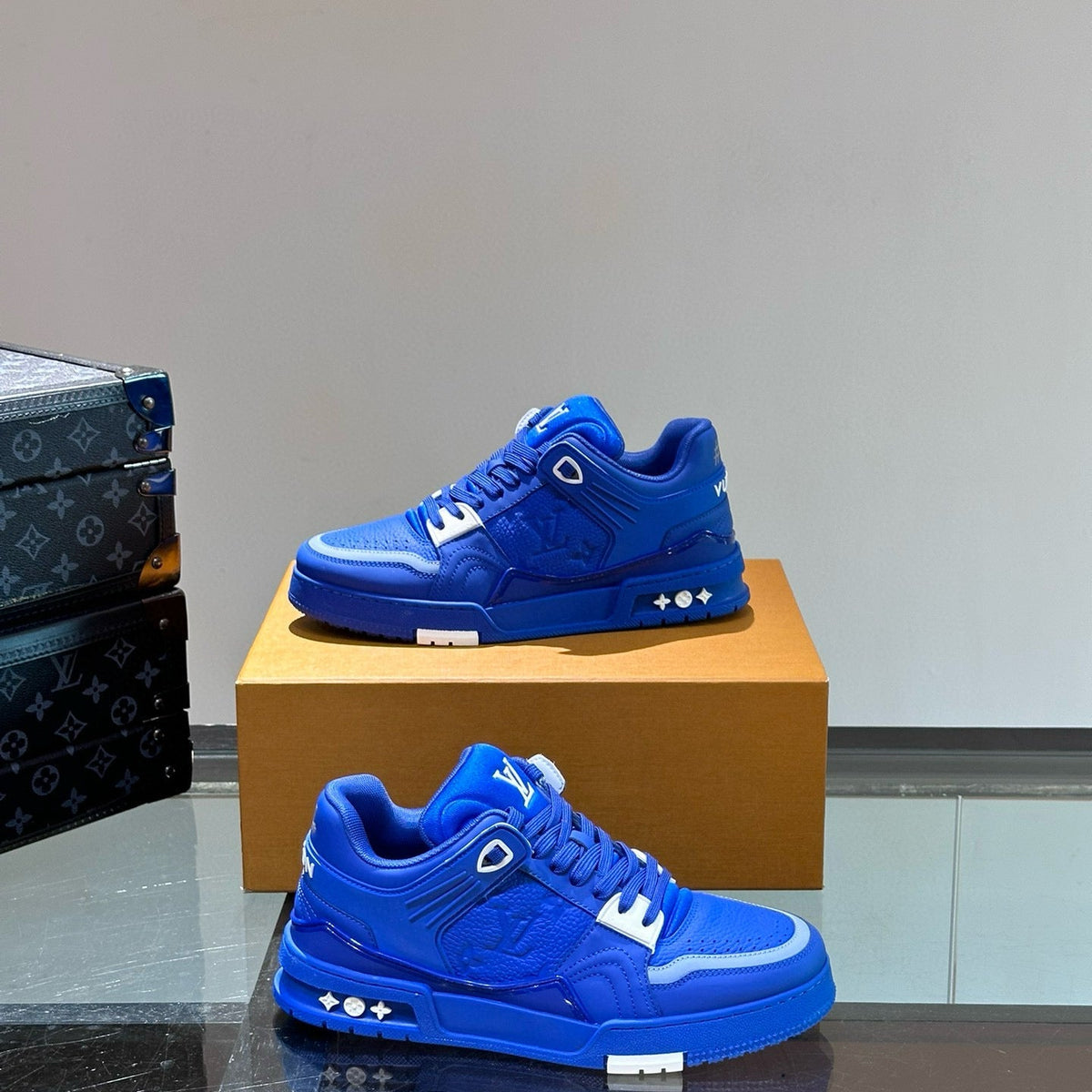 LOU TRAINERS