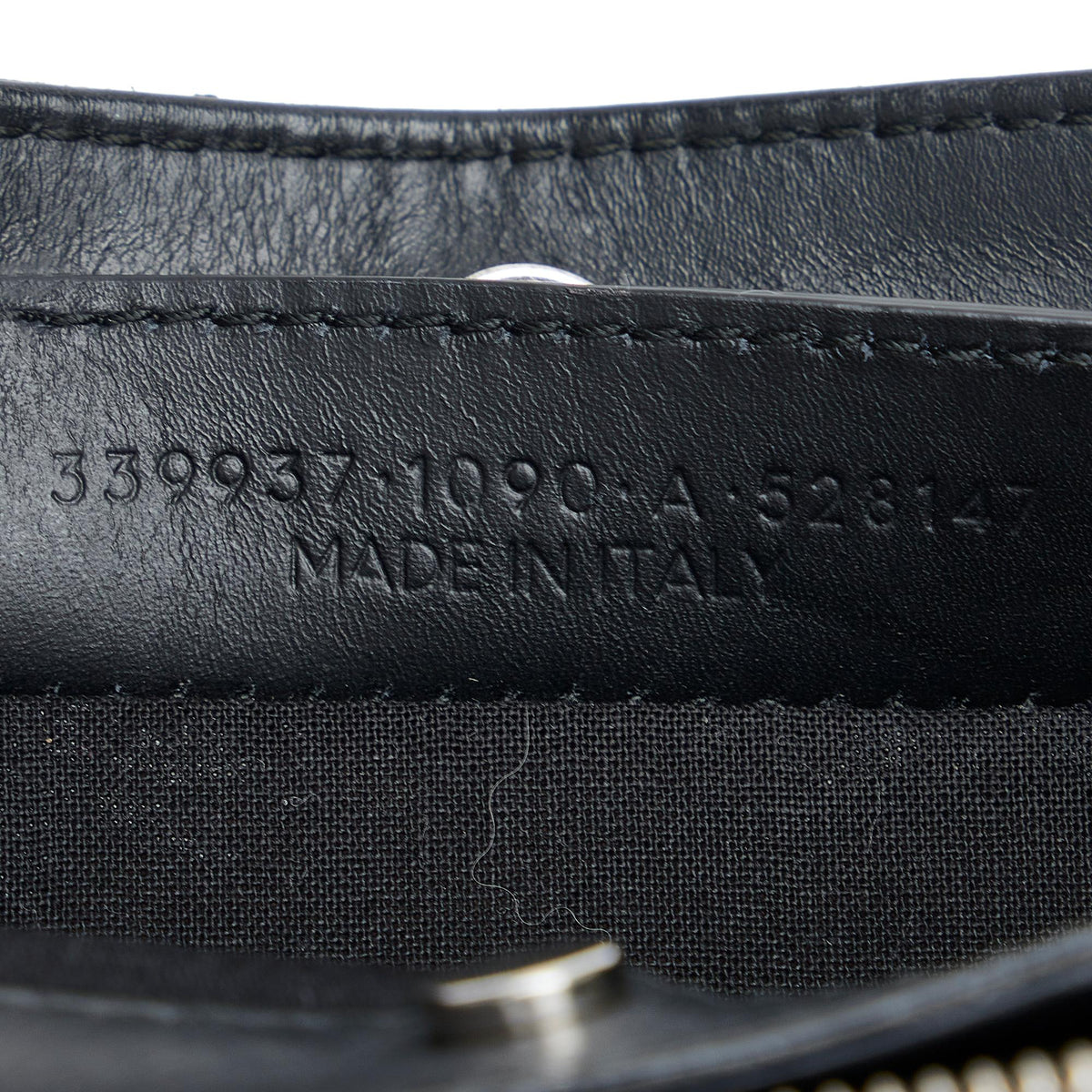 Balenciaga Navy Pochette M Crossbody (SHG-xmmUMh)