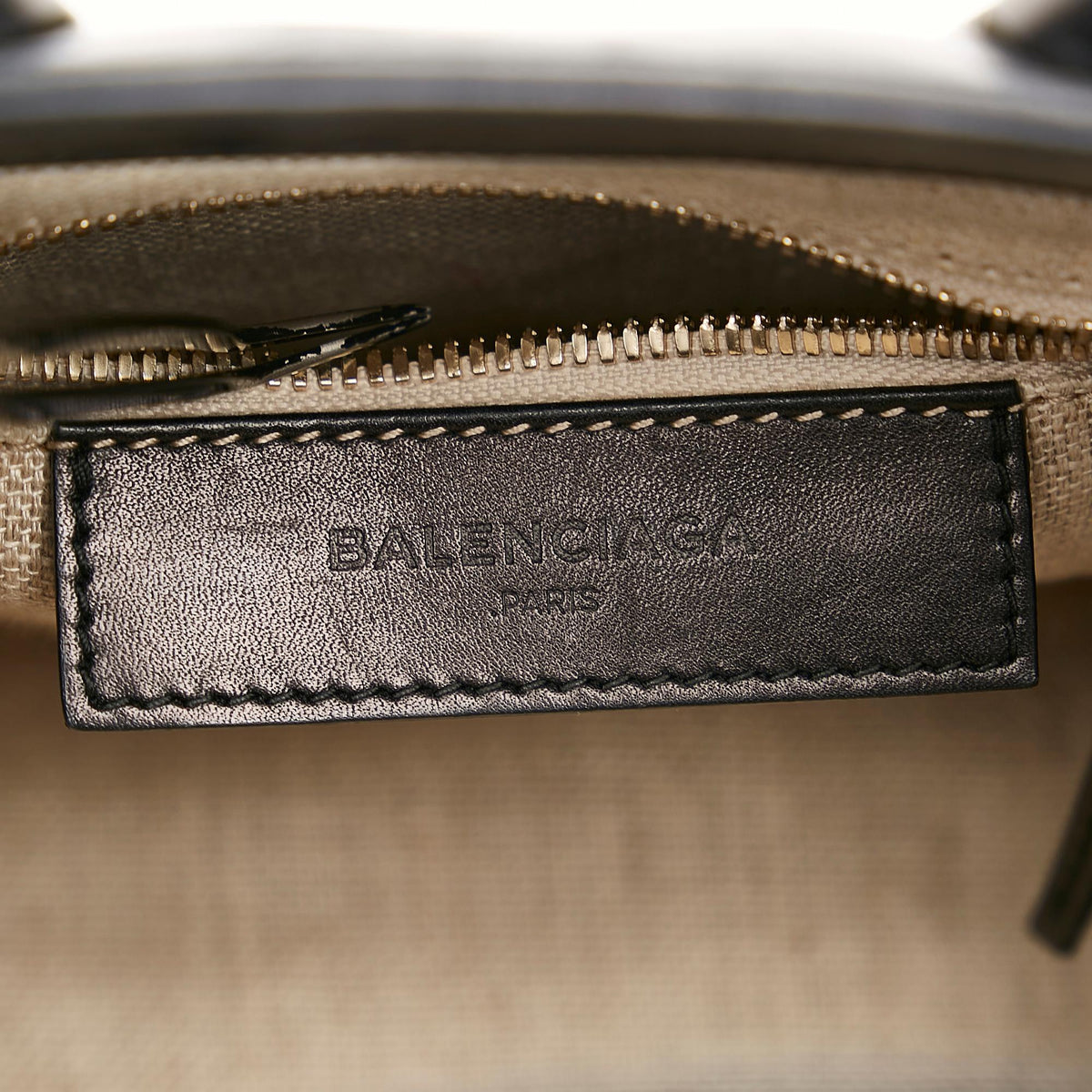 Balenciaga Padlock All Afternoon Satchel (SHG-3BOzV8)
