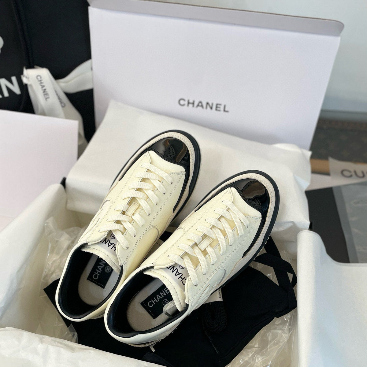 CC SNEAKER