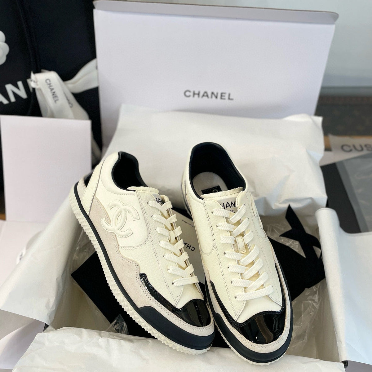 CC SNEAKER