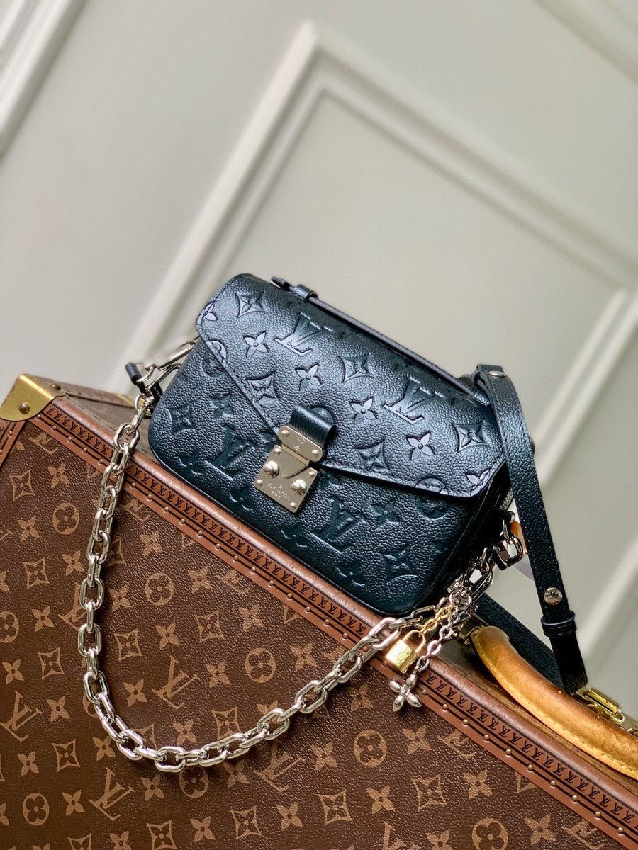 LOU POCHETTE METIS EAST WEST BAG