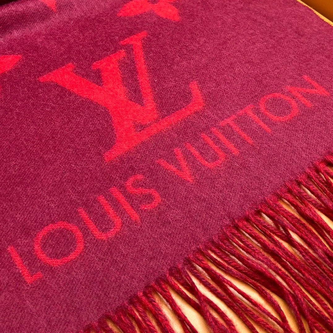 LOU SCARF