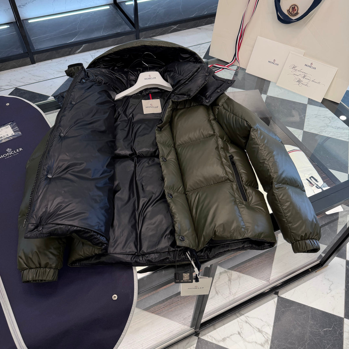 MONC PARANA JACKET