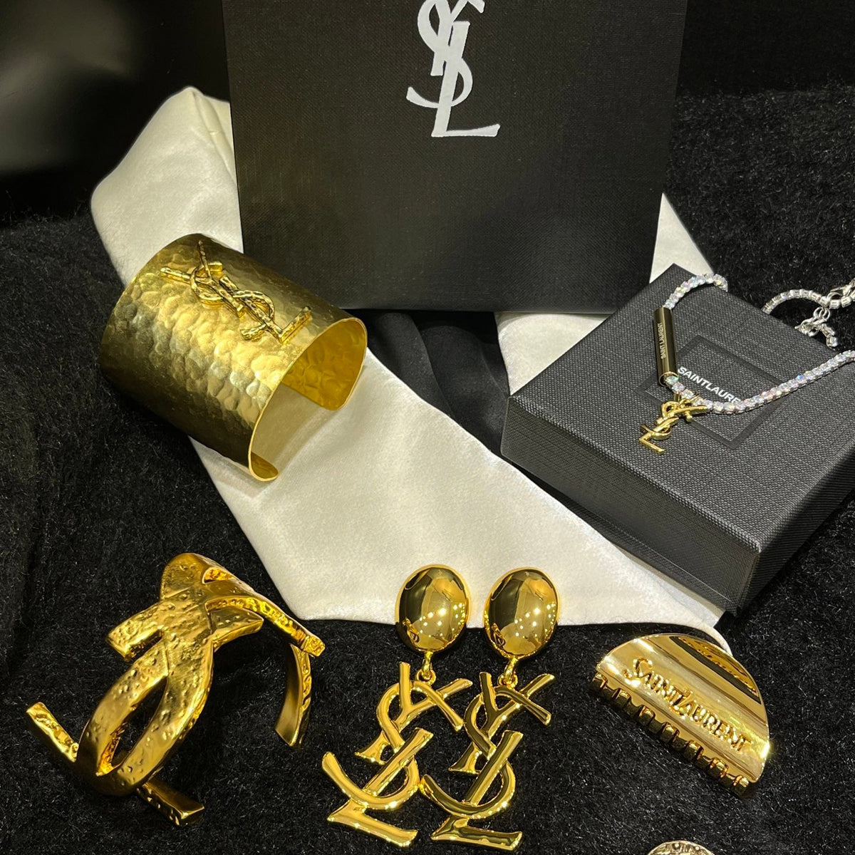 SL EARRINGS