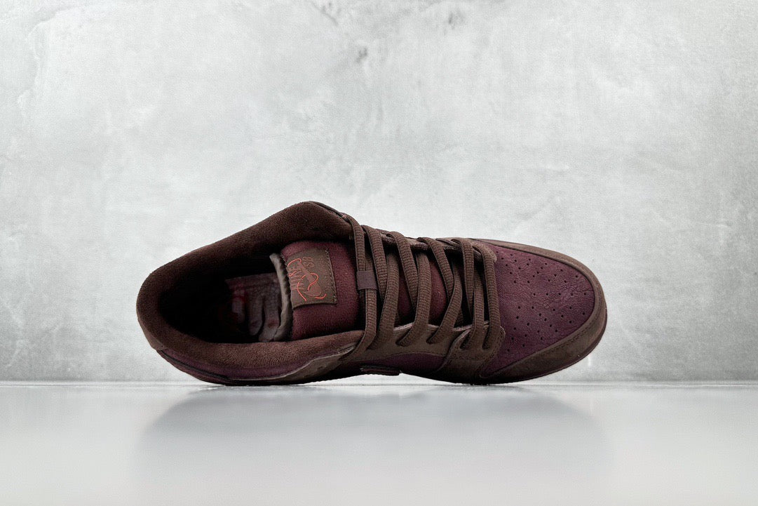 NIKE SB DUNK LOW VALENTINE’S DAY CITY OF LOVE