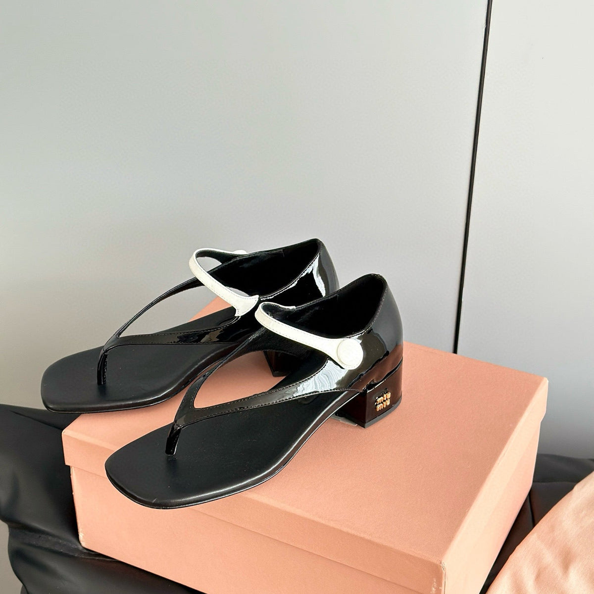 MIU M THONG SANDALS
