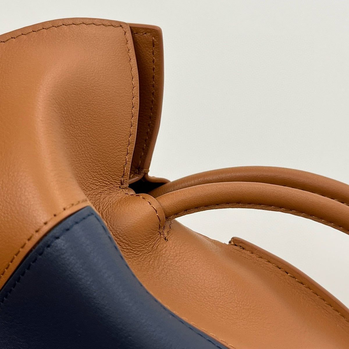 LOEW FLAMENCO MEDIUM POUCH