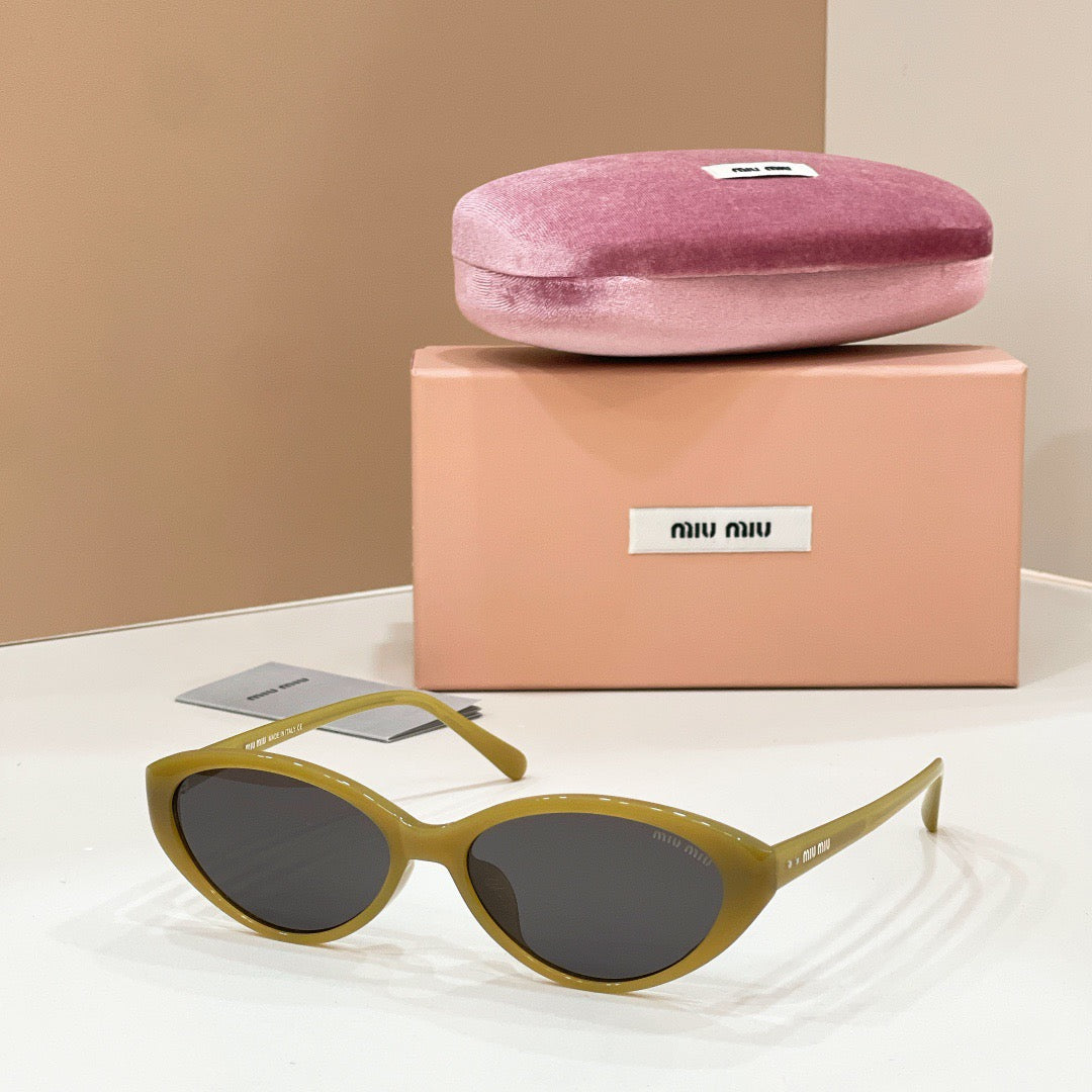 MIU M SUNGLASSES
