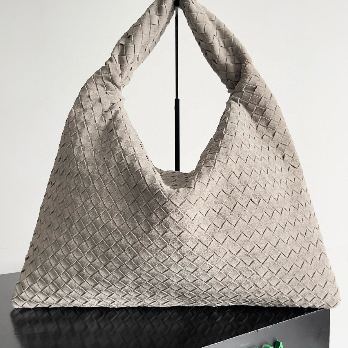 BOTT V LARGE HOP BAG