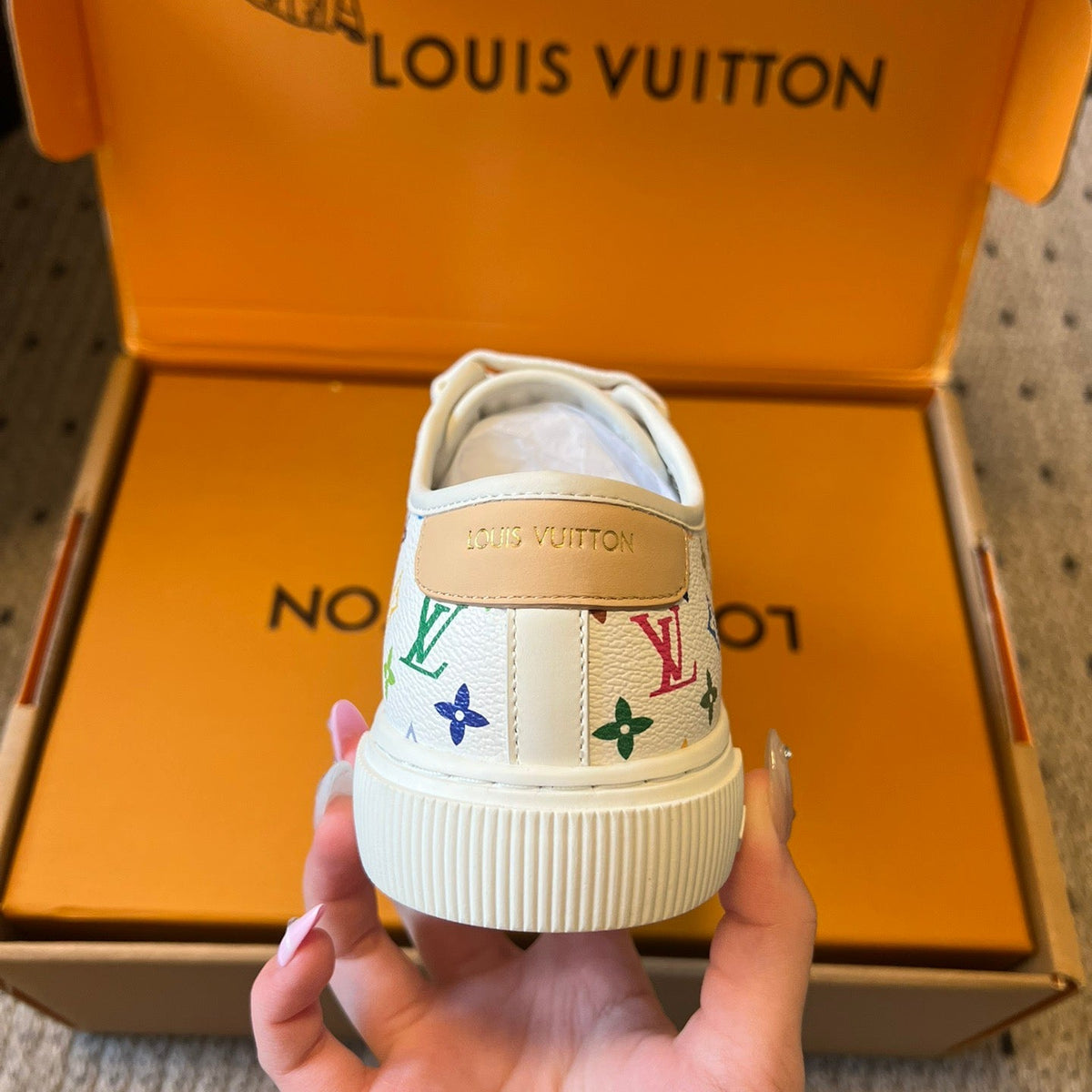 LOU x MURAKAMI LAGOON SNEAKER
