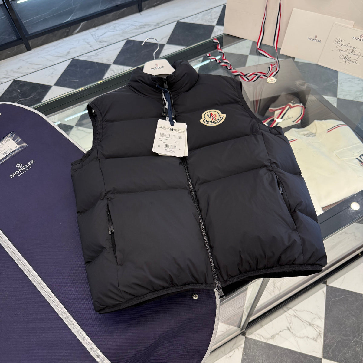 MONC ALMAZ VEST