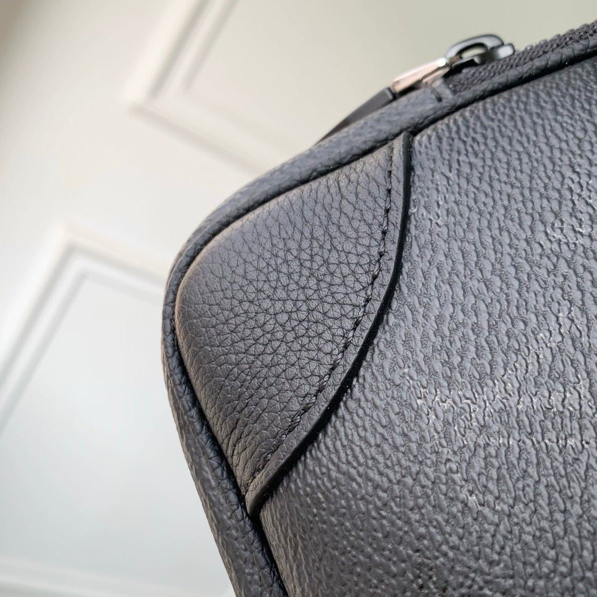 LOU DISCOVERY CARGO BACKPACK