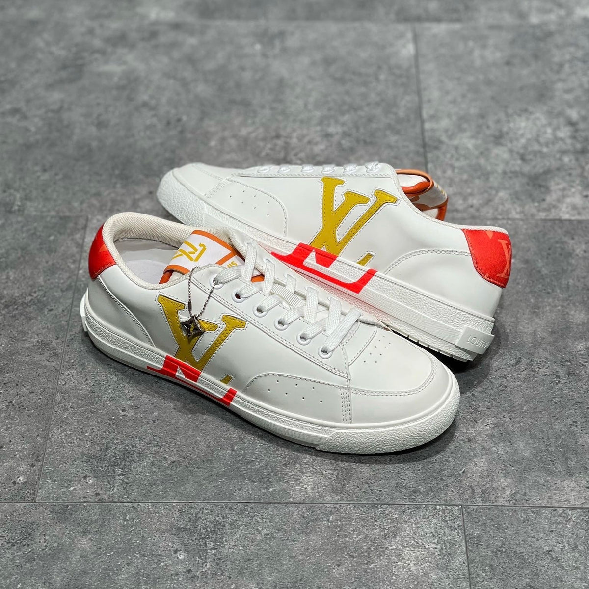 LOU TRAINERS