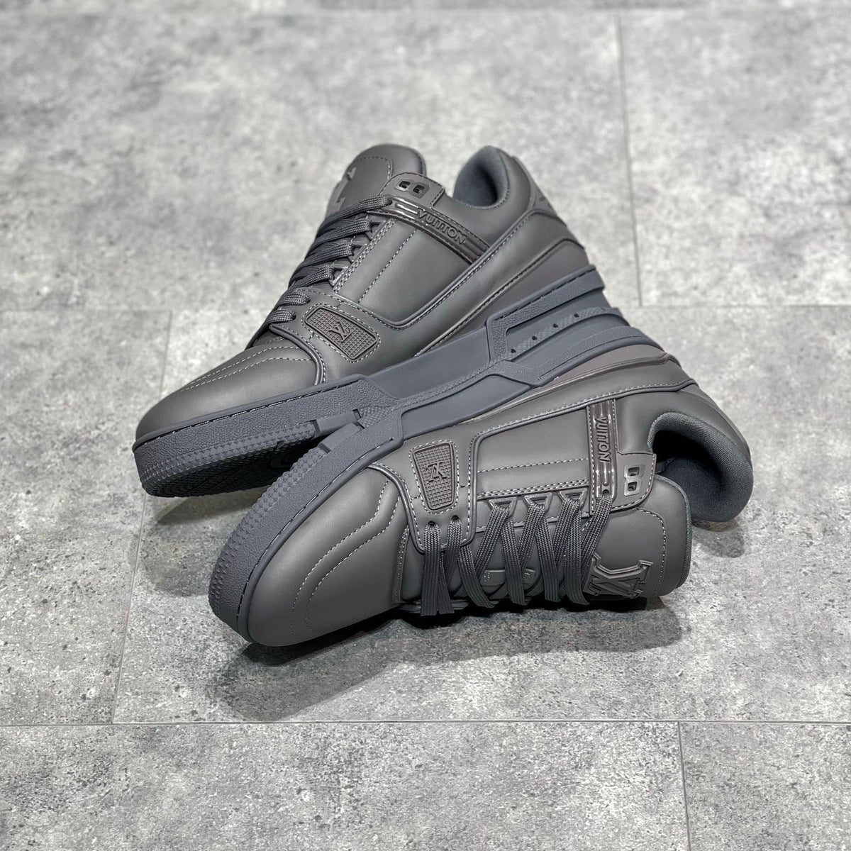 LOU TRAINERS