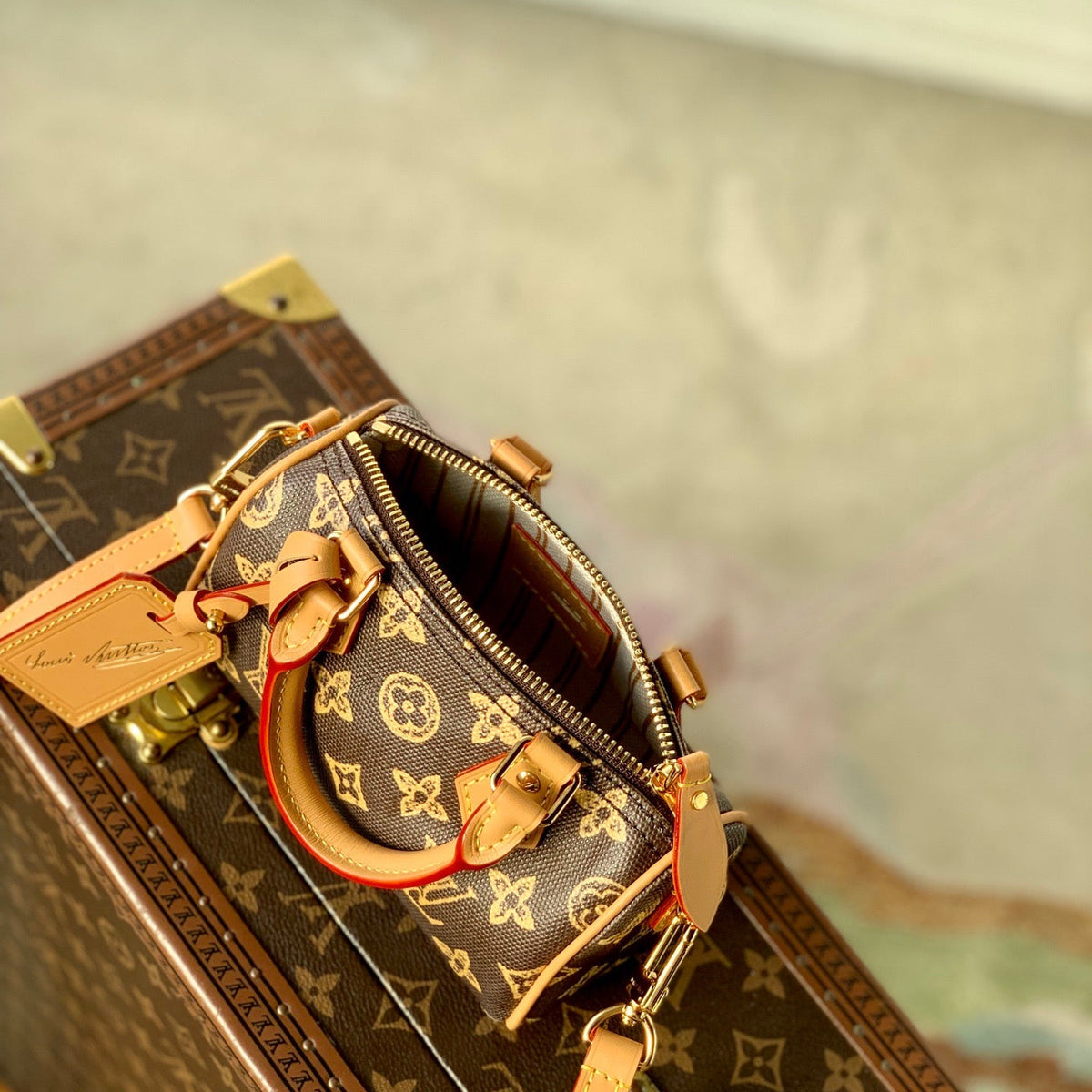 LOU NANO SPEEDY BAG