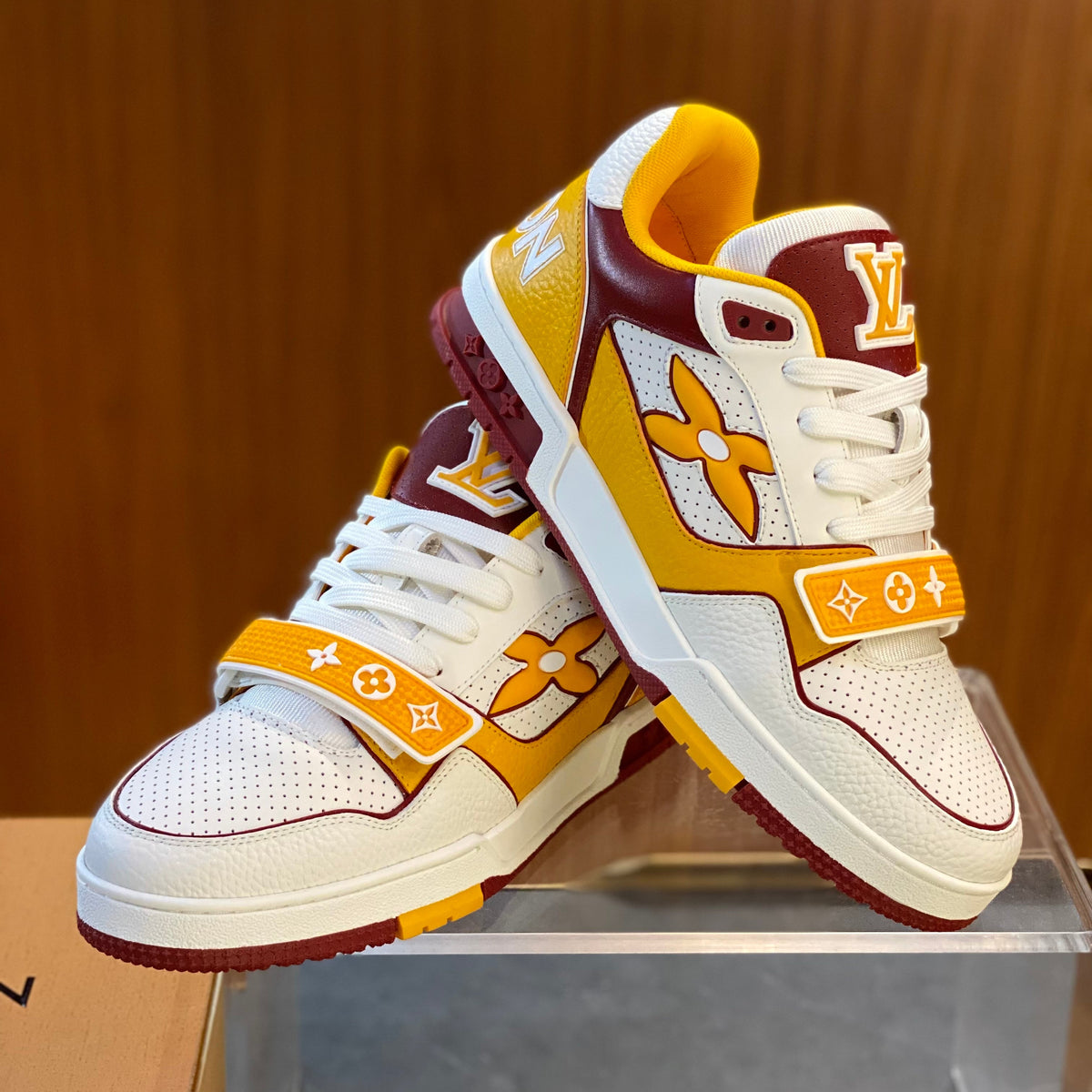 LOU TRAINERS
