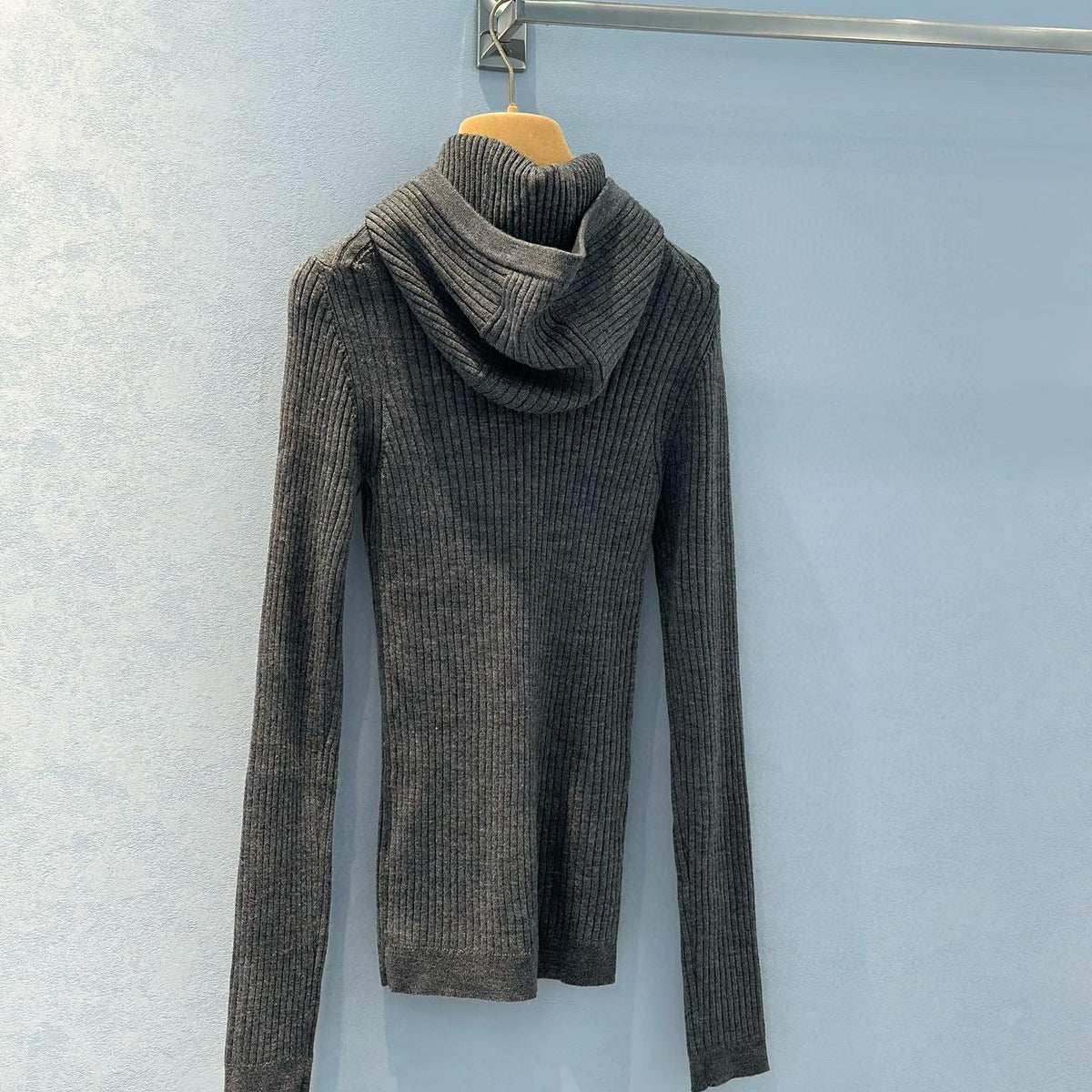 MIU M SWEATSHIRT