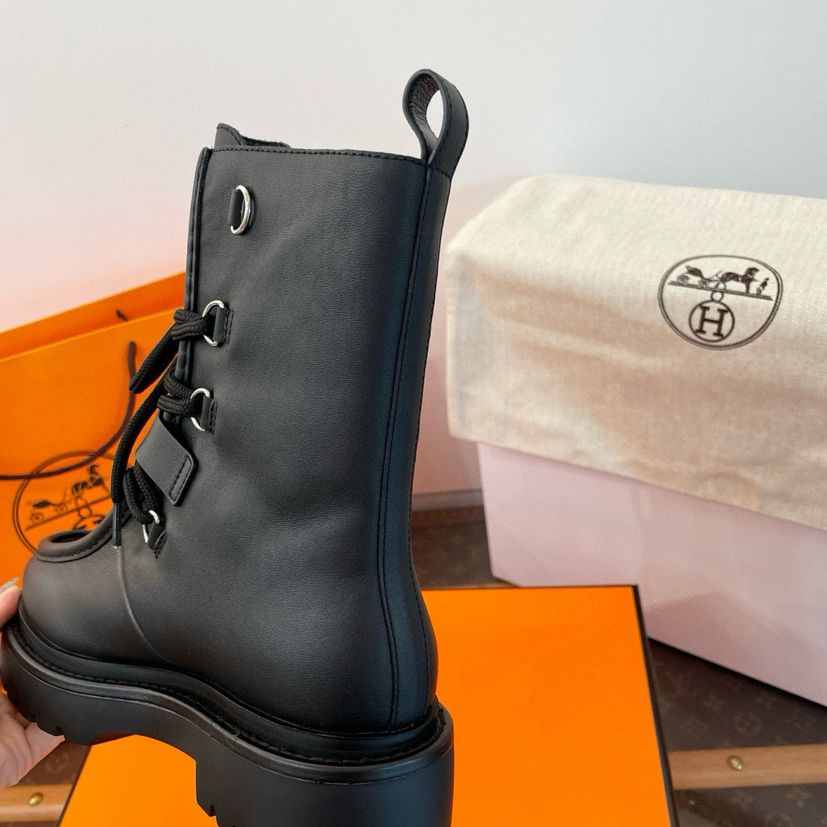 HERM LAND BOOTS