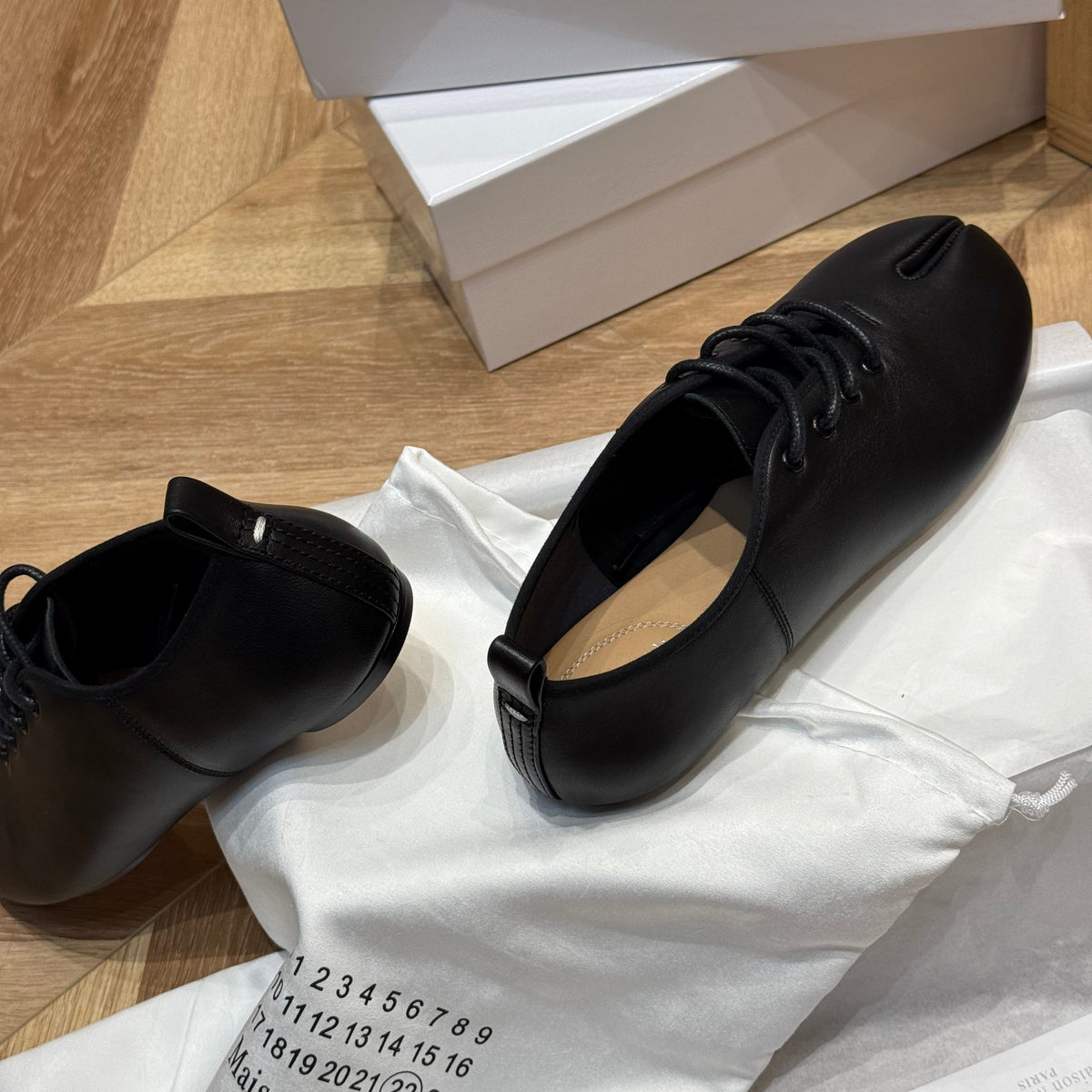 MAISON M TABI LOAFERS