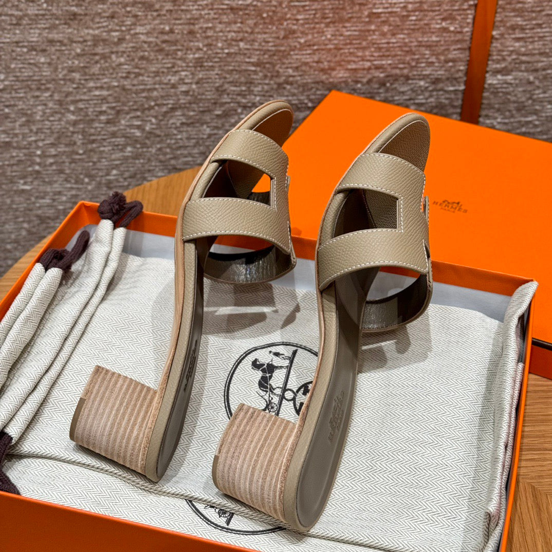 HERM OASIS SANDALS