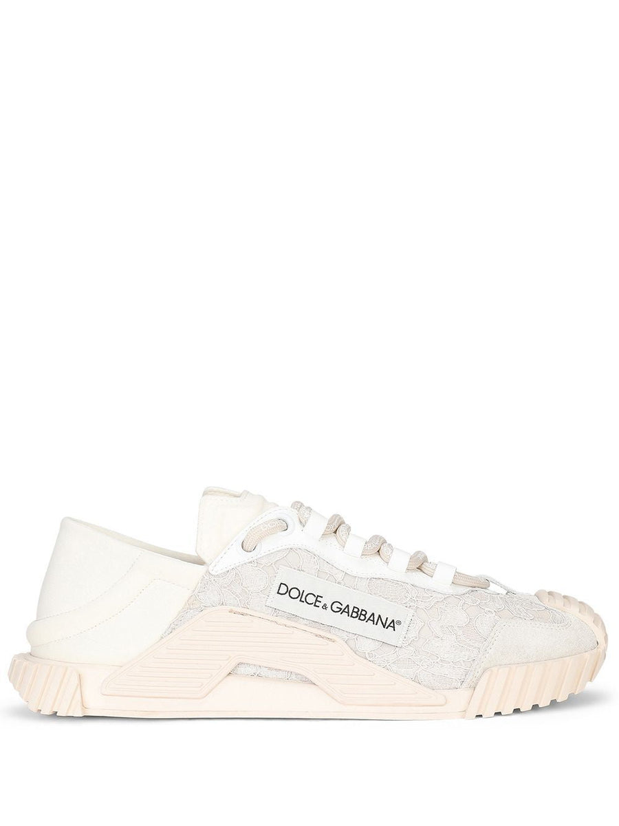 LOW TOP SNEAKERS
