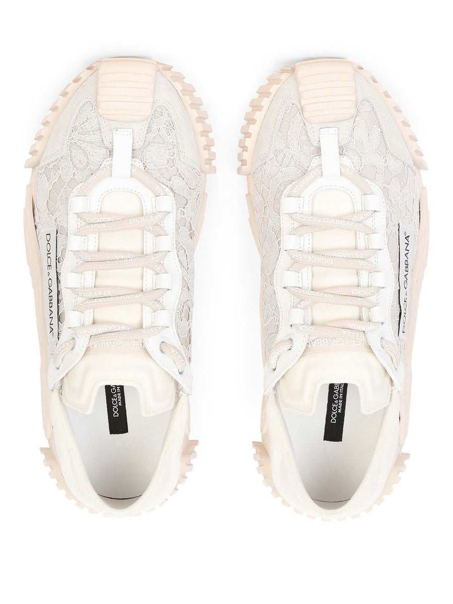 LOW TOP SNEAKERS