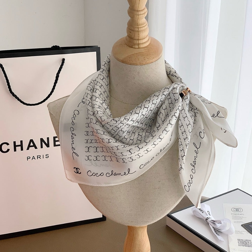 CC COCO SIGNATURE SILK SCARF IN WHITE 70CM