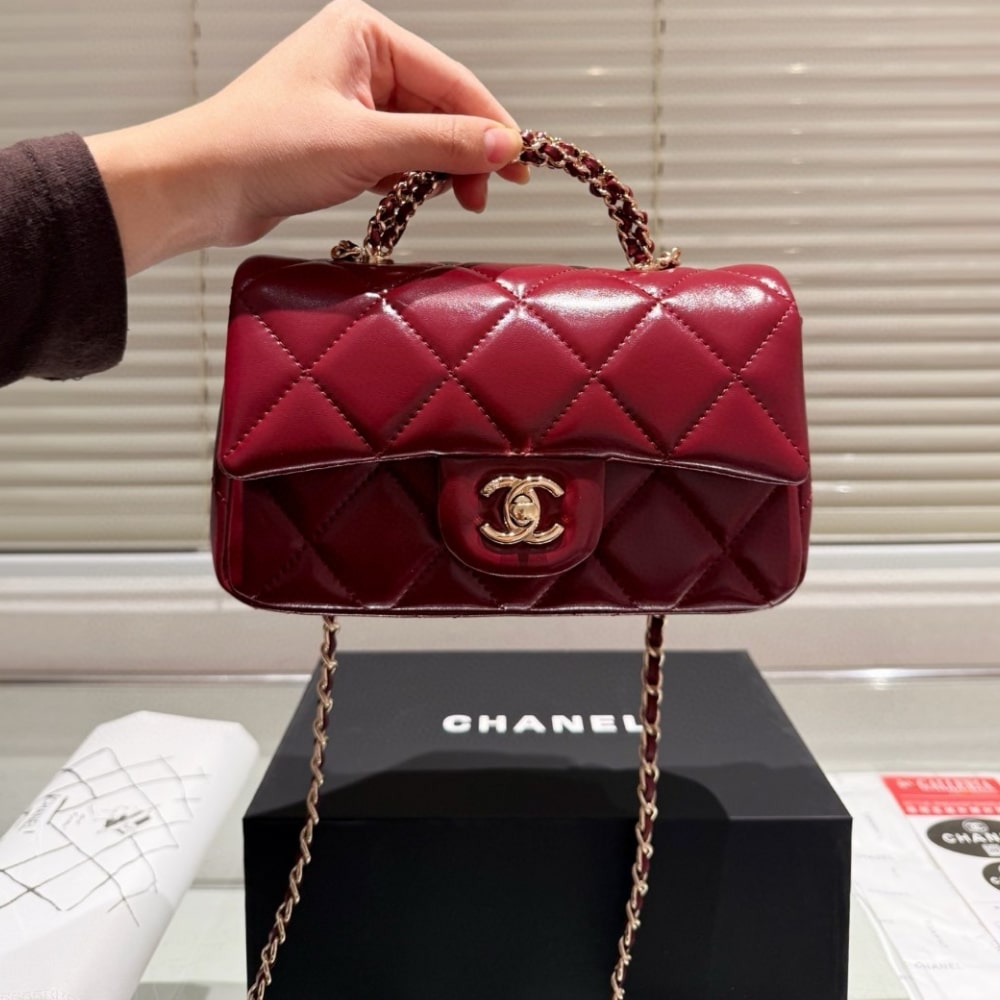 CC CLASSIC MINI FLAP BAG WITH CHAIN IN BURGUNDY 21CM