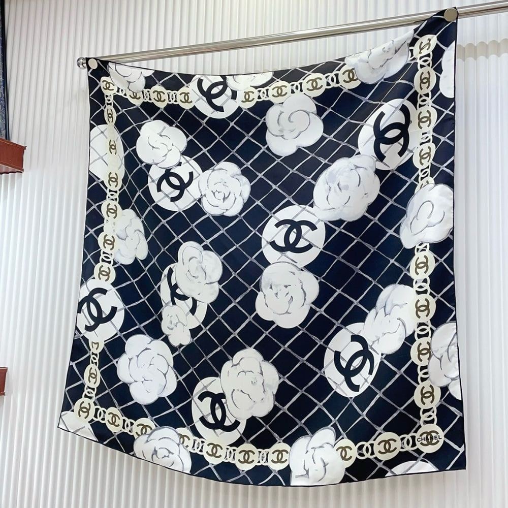 CC CC CAMELLIA SILK SCARF IN BLACK 90CM A39577 X10321 94305