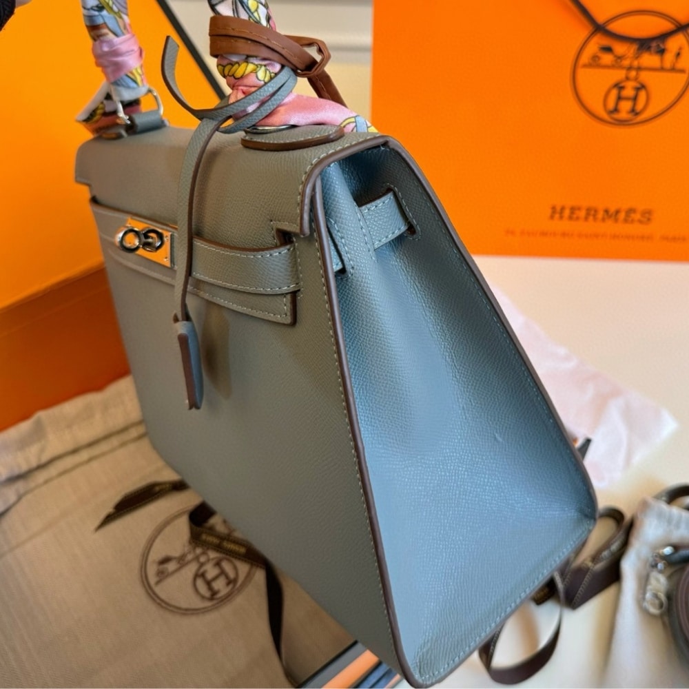 HM KELLY EPSOM BLEU CELESTE 28CM