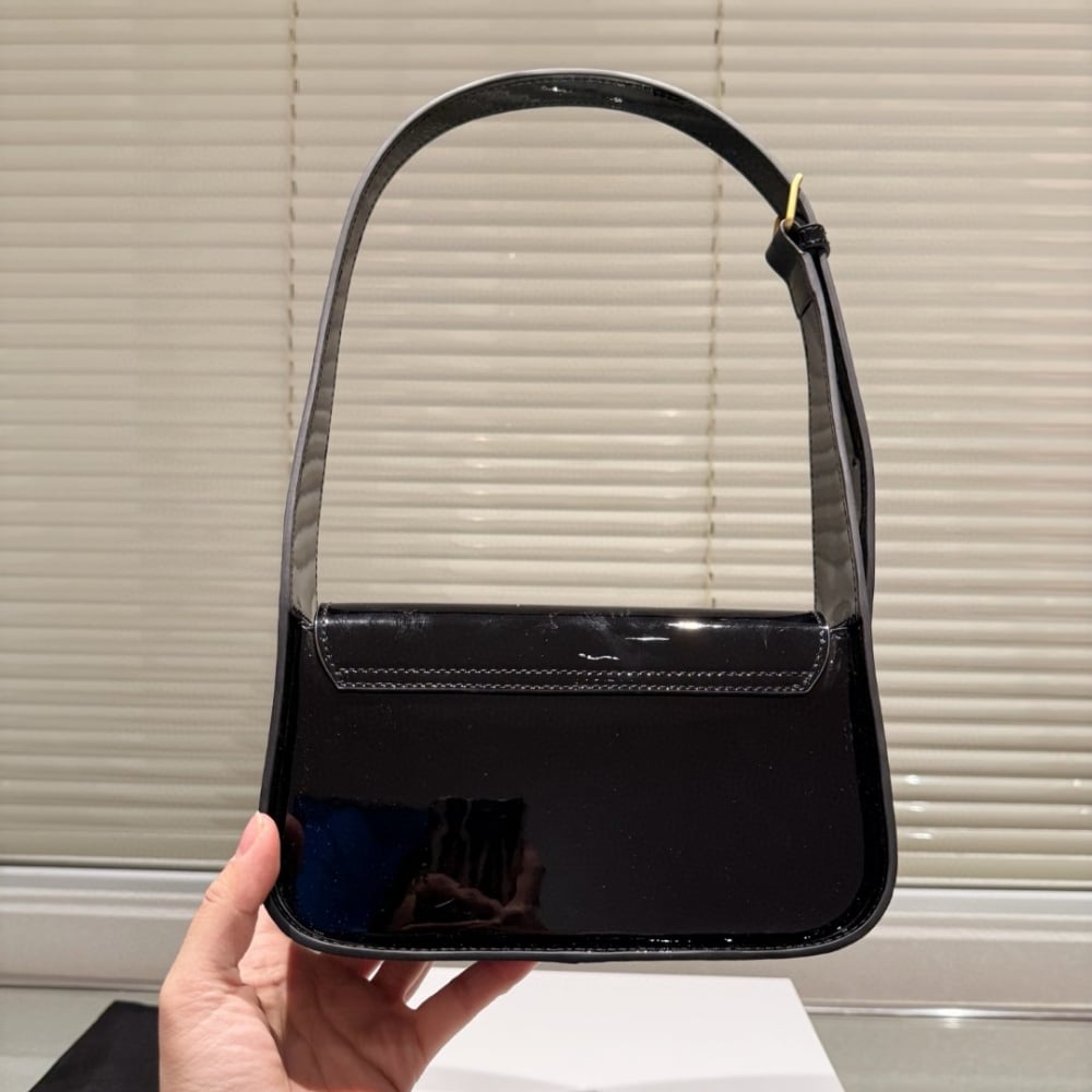 CELINE SHOULDER BAG TERENCE IN BLACK 21CM 118313FZI 38NO