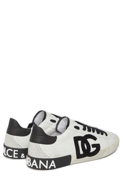 EMBOSSED LOGO LOW TOP SNEAKERS