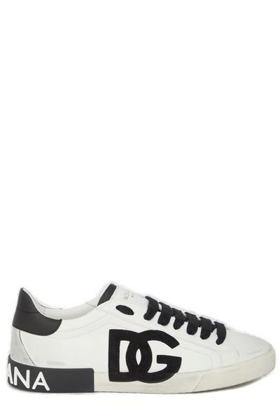 EMBOSSED LOGO LOW TOP SNEAKERS