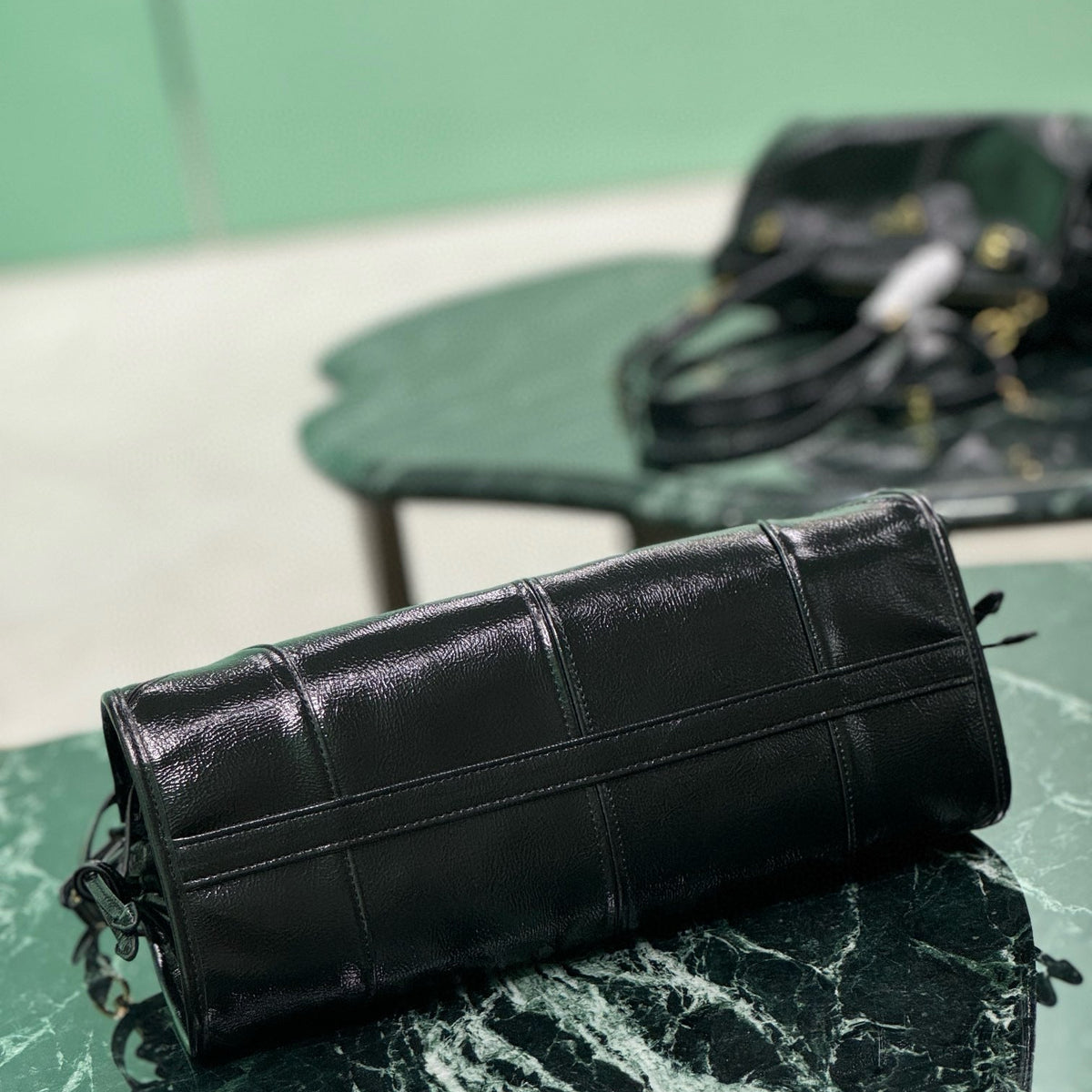 PD MEDIUM LEATHER HANDBAG