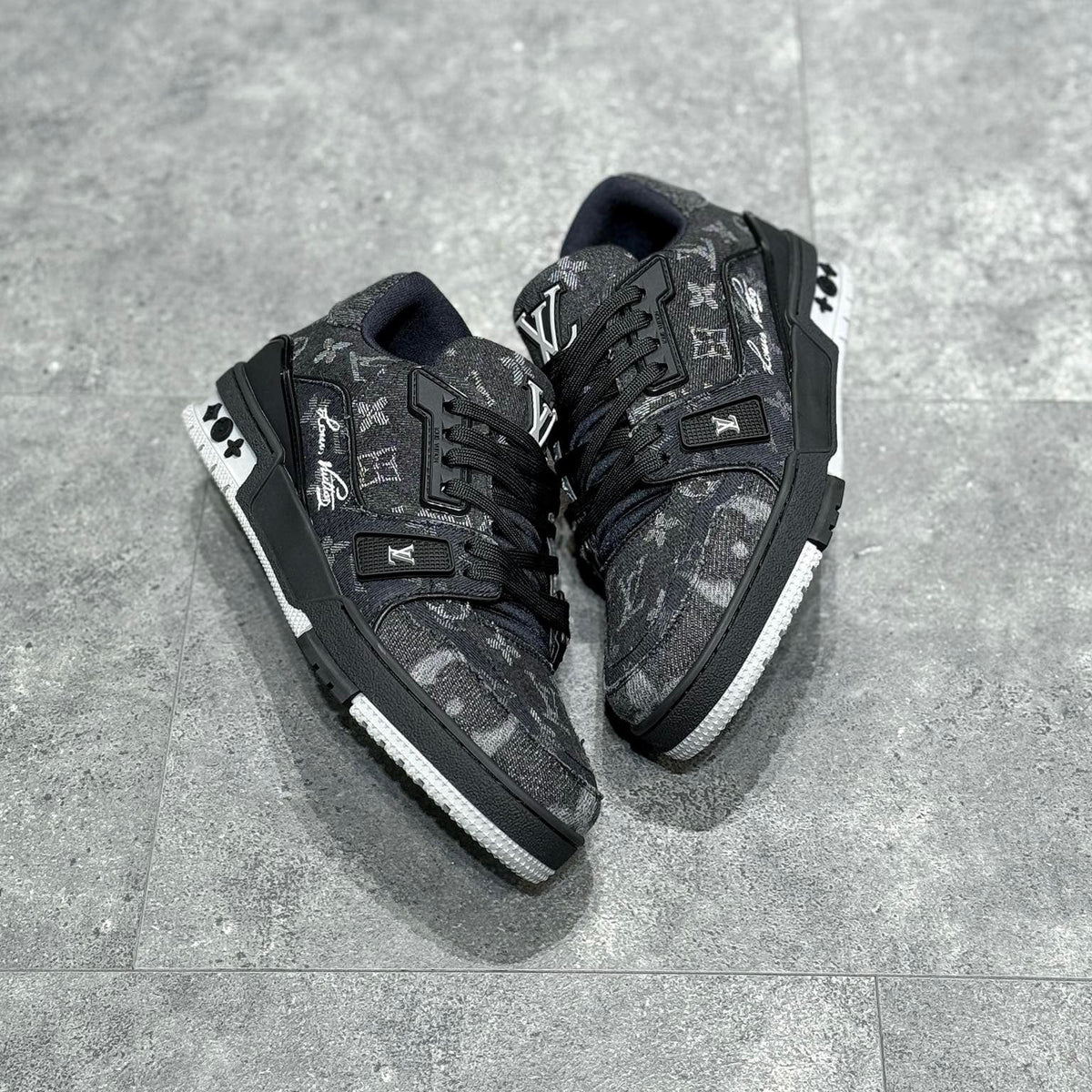 LOU TRAINERS
