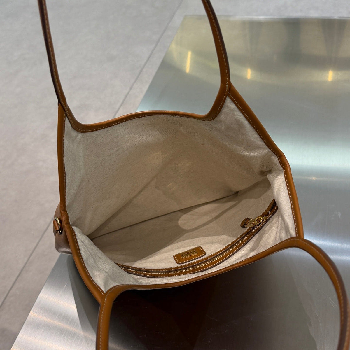 MIU M IVY LEATHER BAG
