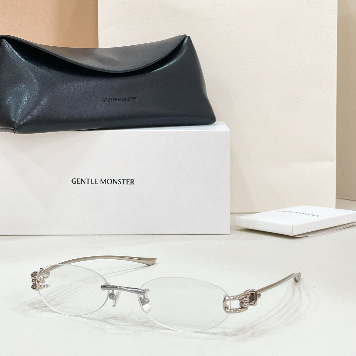GENTLE M SUNGLASSES