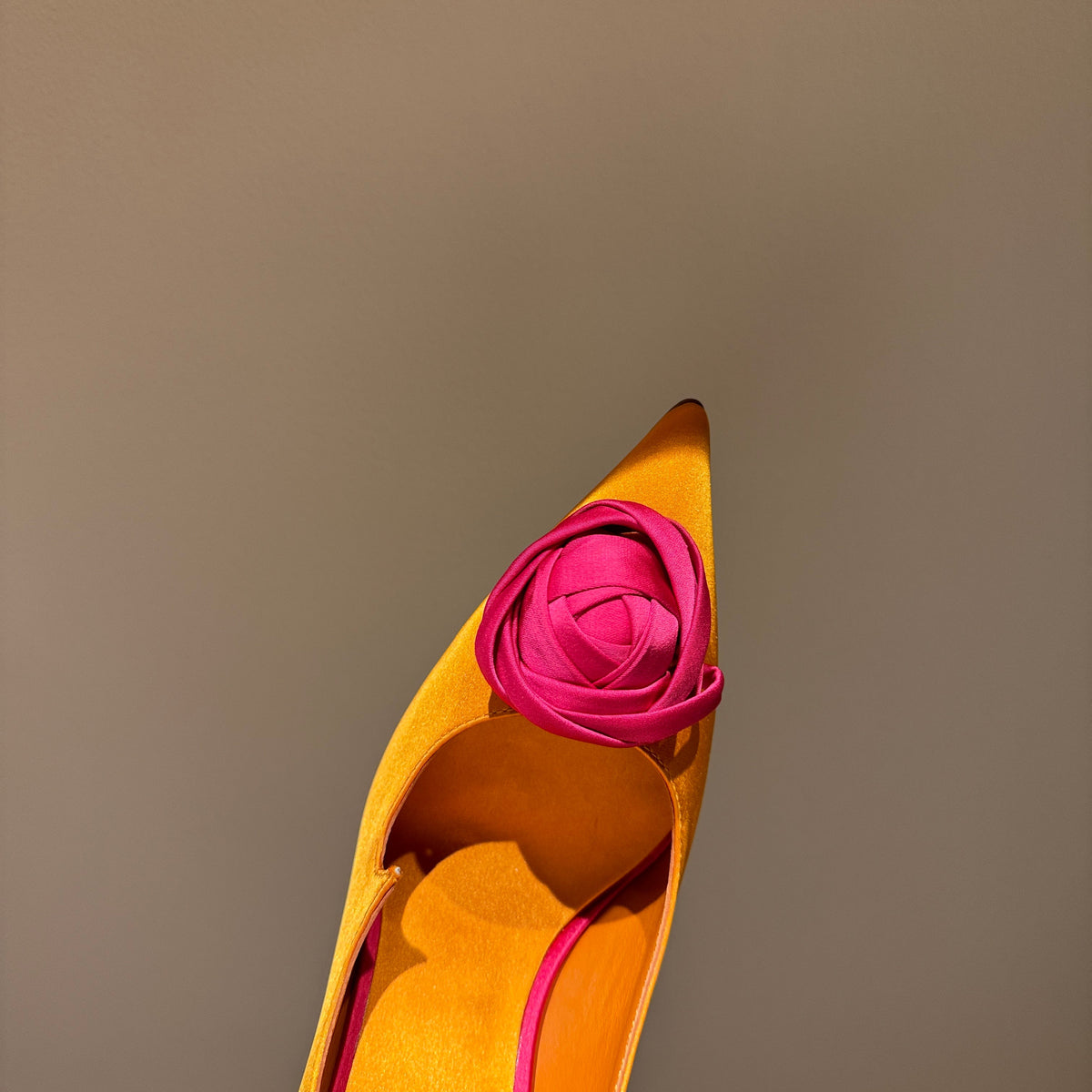 ROGER V HEELS
