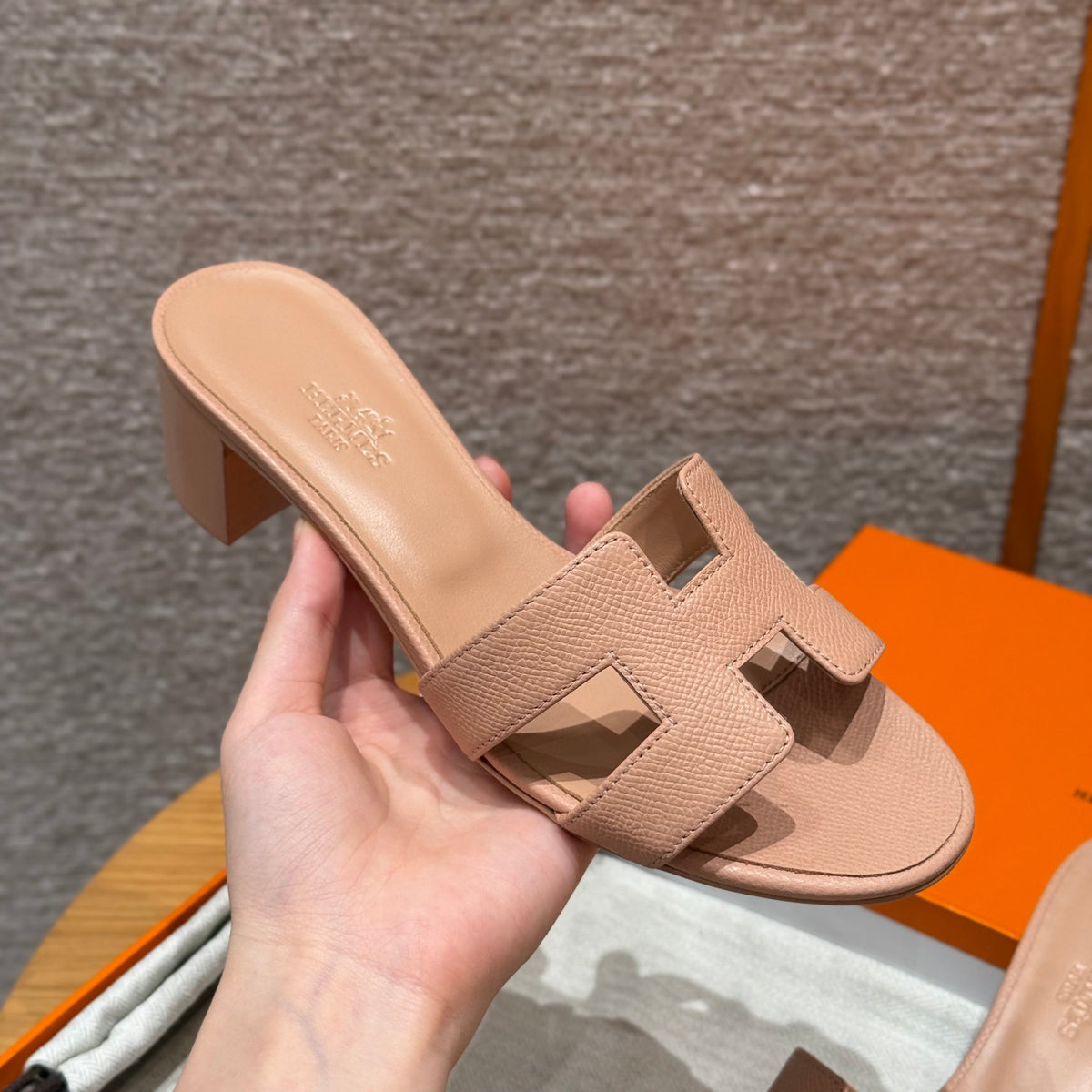 HERM OASIS SANDALS