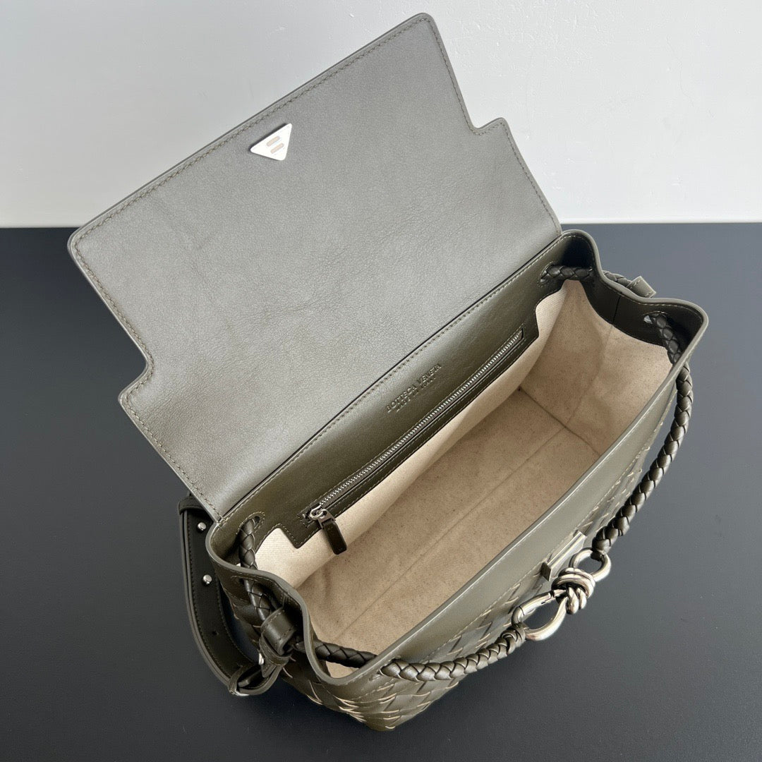 BOTT V SMALL ANDIAMO MESSENGER BAG