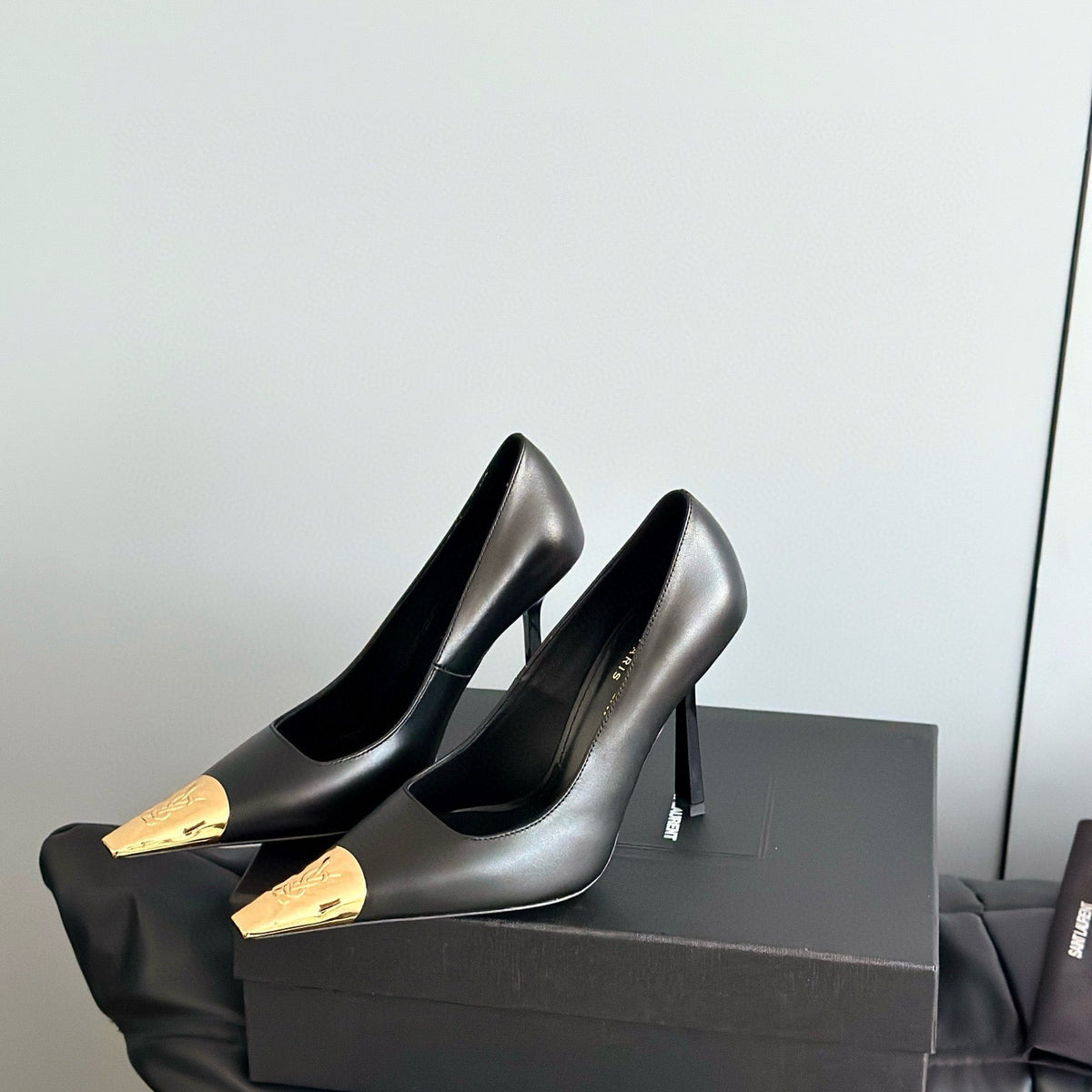SL HEELS